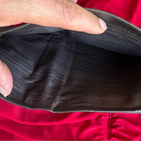 Pre-Loved Prada Saffiano Trifold Compact Wallet - Picture 4 of 4